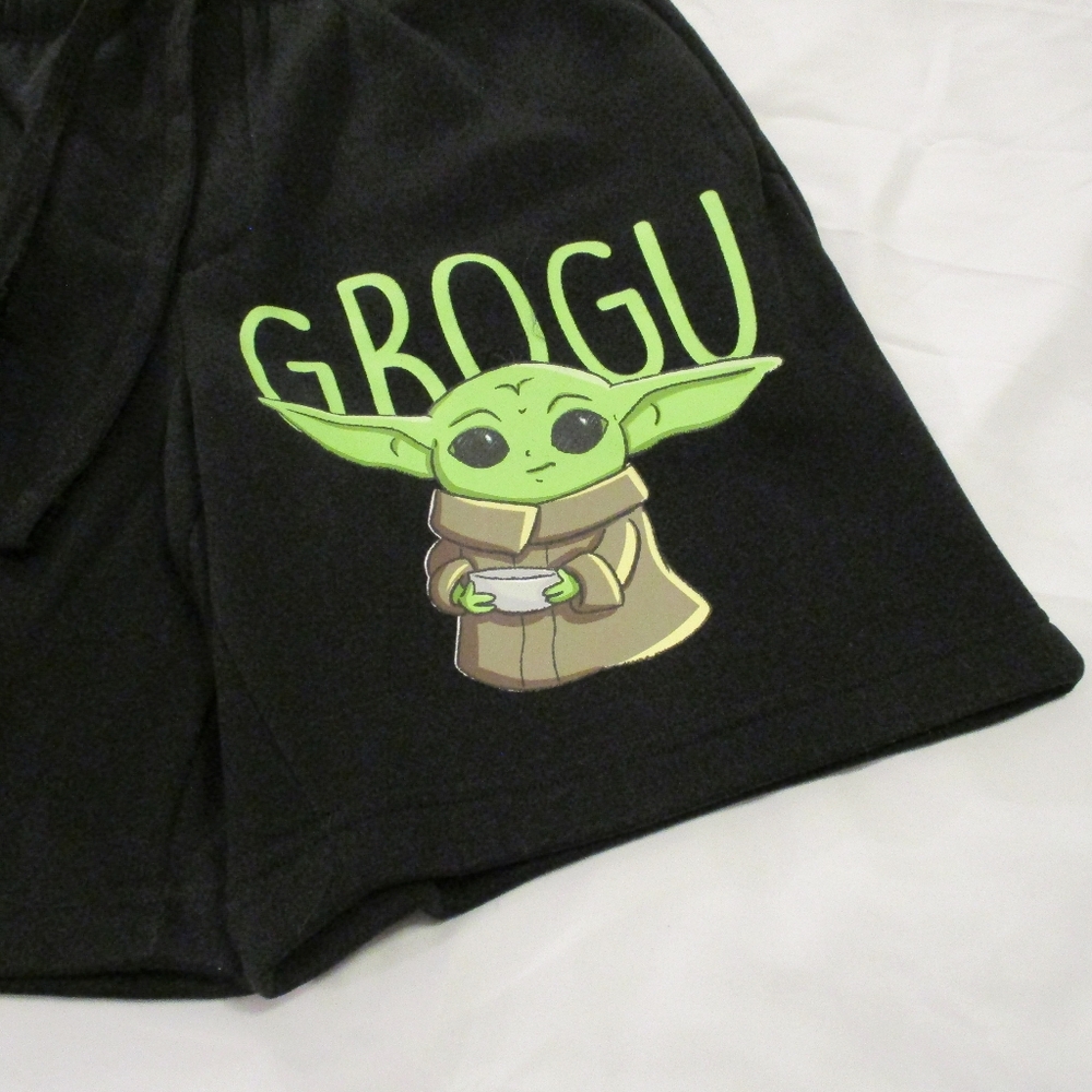 STARWARS (GROGU) MENS SLEEP SHORTS – SIZE SMALL – UNISEX – NWOT